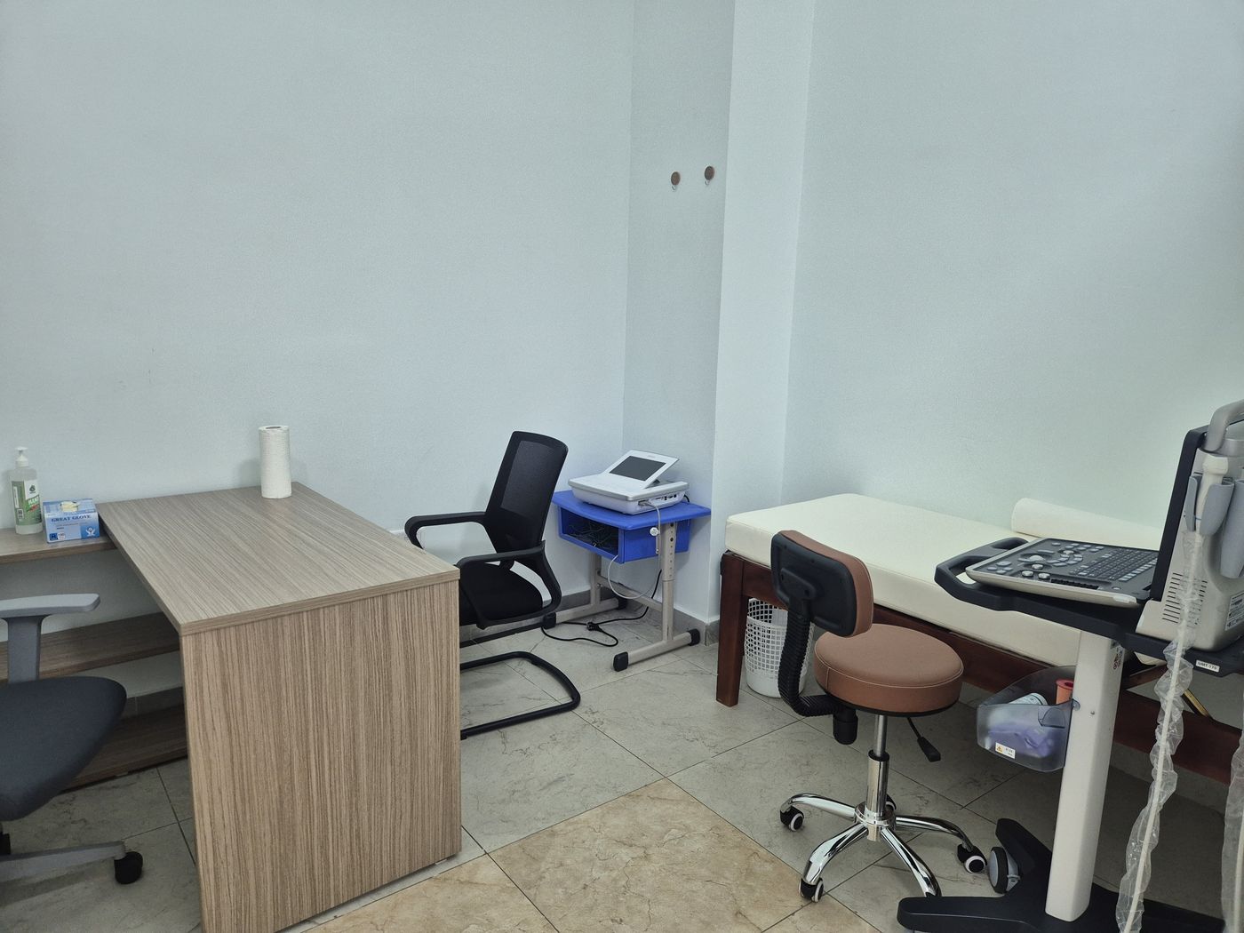 Cardiology examination room