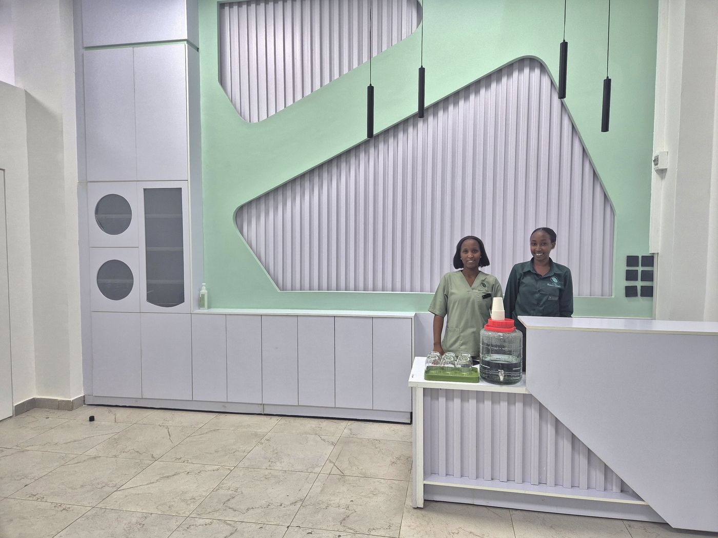 Leo Heart Clinic reception desk